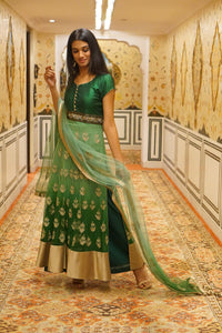 TCR Shaded Green Embellished Side Slit Anarkali!
