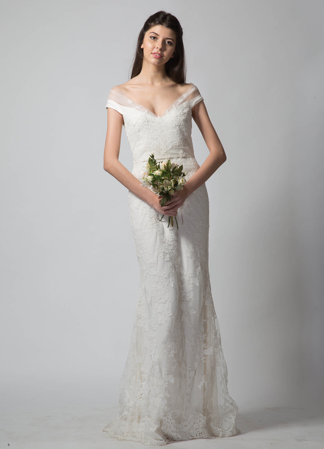 TCR White Lace Bodycon Wedding Gown! TheClothingRental TCR White Lace Bodycon Wedding Gown! TheClothingRental